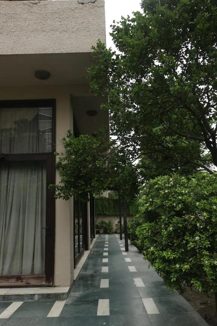 Bali Mantra Apartment New Delhi Exterior photo